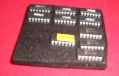 18 VINTAGE PC XT COMPUTER RAM CHIPS- PLUS A CHIP REMOVER, View more