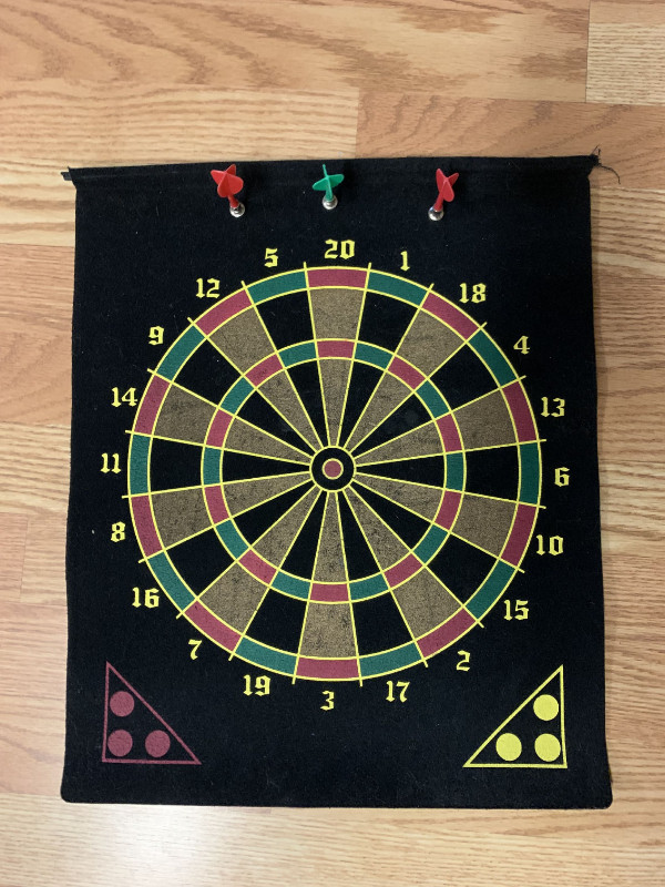 Velvet Dart Board with 3 Darts - Make an offer in Other in Ottawa