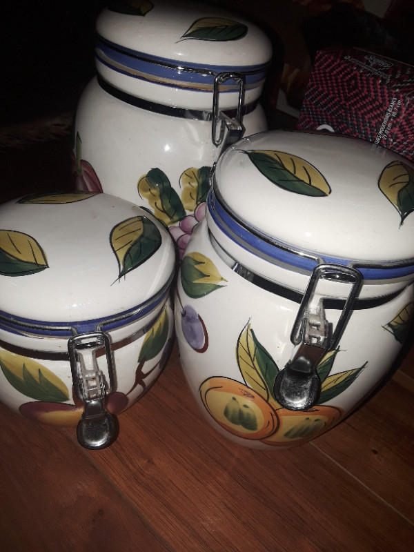 Canister set  $20 in Kitchen & Dining Wares in Moncton - Image 2