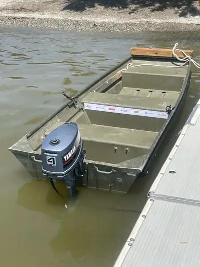 For sale is my 4 horsepower Yamaha motor(built-in gas tank) paired with a sturdy John boat. * Depend...