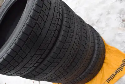 4x245/60r18 Dunlop Winter Maxx SJ8 light truck and SUV tires, in good condition Will fit Acura MDX 2...