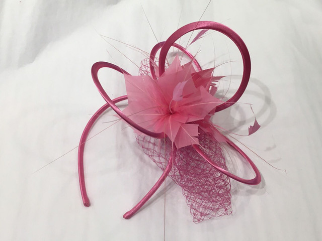 Brand New Hair Feather Fascinators hair clips 4 Party On Sale in Other in Mississauga / Peel Region - Image 3