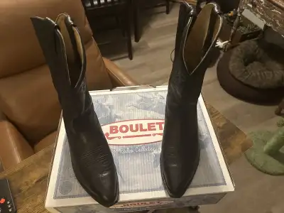 Boulet Men’s Cowboy Boots, View more