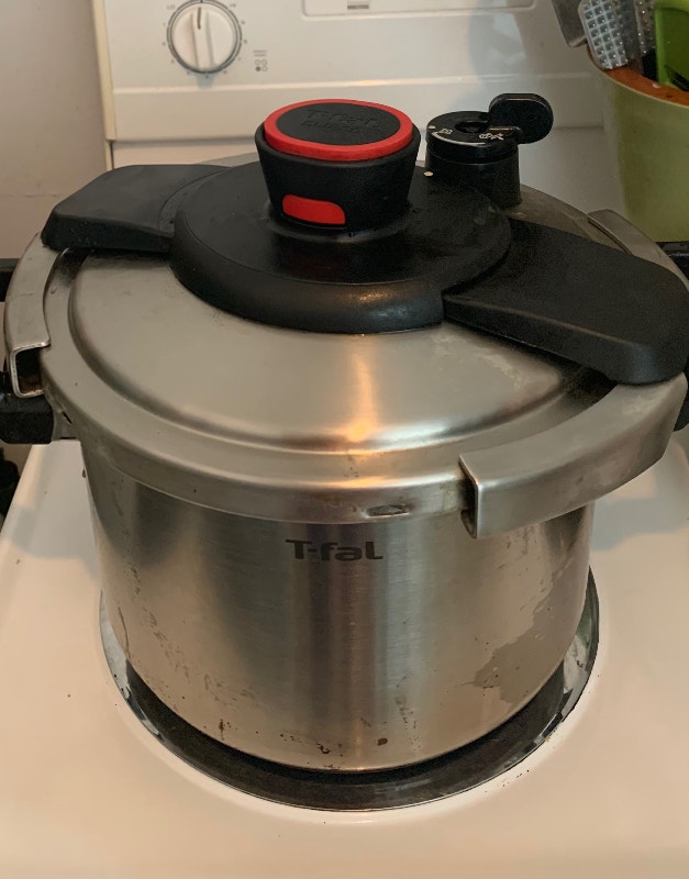 T fal stovetop pressure cooker Microwaves & Cookers North Bay Kijiji
