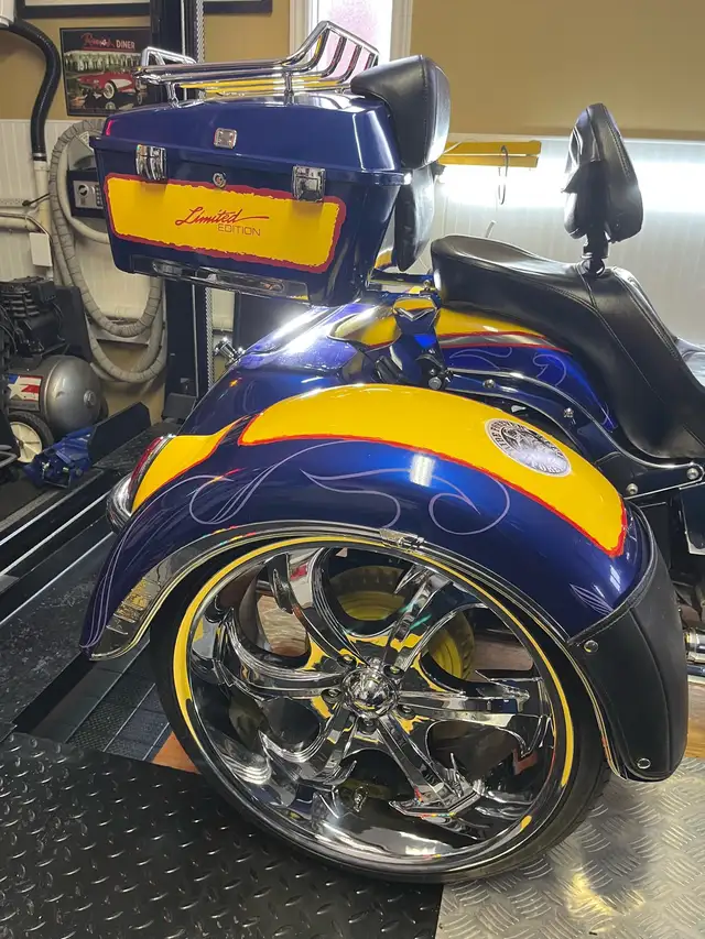 2006 Harley Davidson CVO Softail Fatboy Trike in Street, Cruisers & Choppers in Mississauga / Peel Region - Image 5