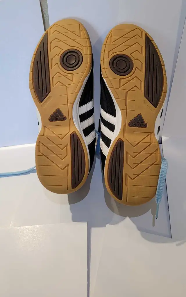 NOS 2002 Adidas Predator Shoes in Women's - Shoes in Lloydminster - Image 6