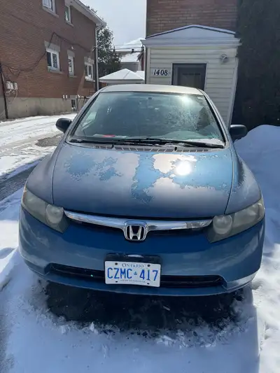This car runs like a horse. Turns on immediately. Never had any issue for it to run. It needs a whee...