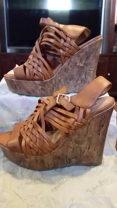 Women's heels, View more