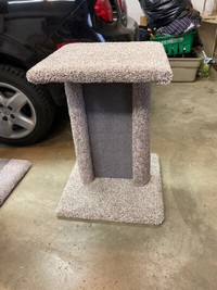 Cat Stand / Post and Scratcher