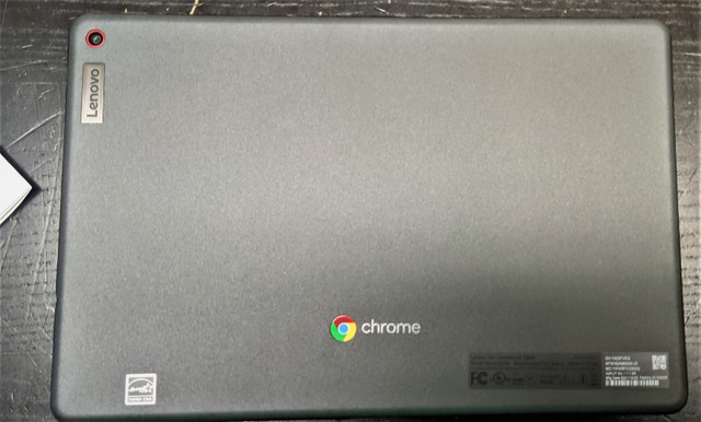 Lenovo 10e Chromebook Tablet in Laptops in Oshawa / Durham Region - Image 2