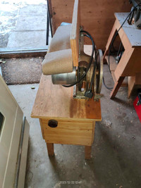 Sanding machine vintage home made. Works just plug-in.
