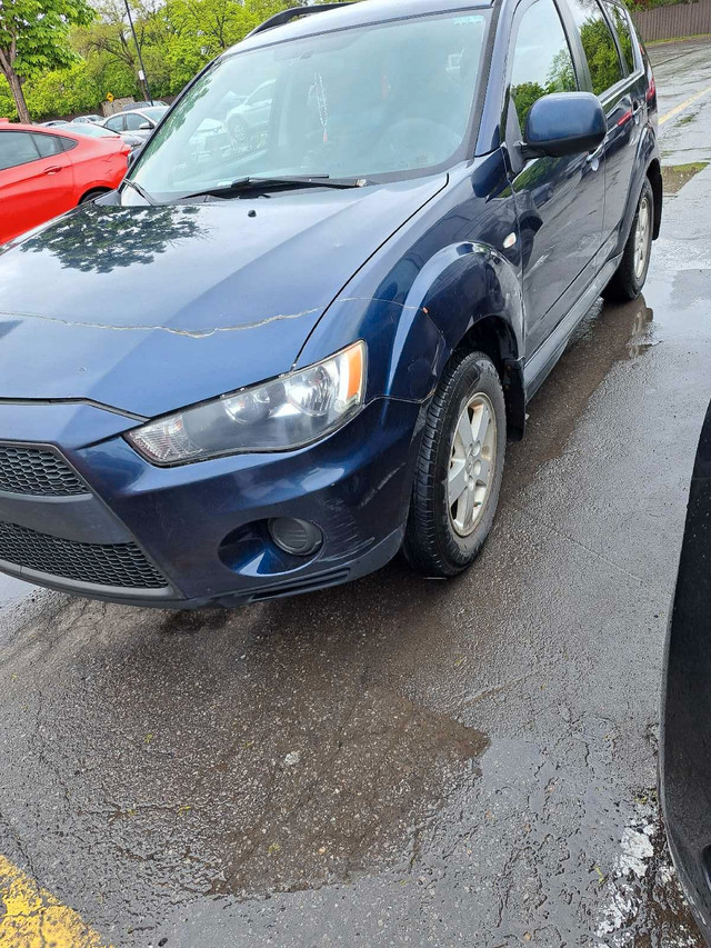 Mitsubishi outlander 2010 dans Autos et camions  à Ville de Montréal - Image 2
