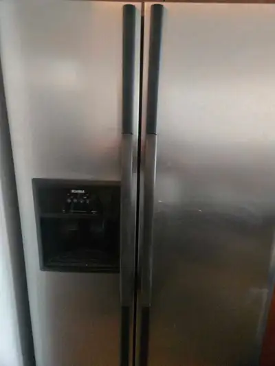 Kenmore Refrigerator, View more