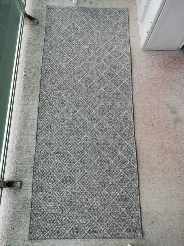 5 Rugs for a home in Rugs, Carpets & Runners in Ottawa - Image 6