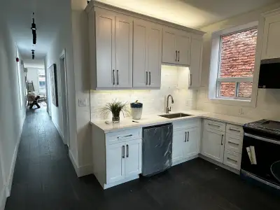 2 bed apt at Barton Street Lofts avail June 15th