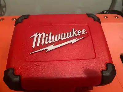 MILWAUKEE BIG HAWG, View more