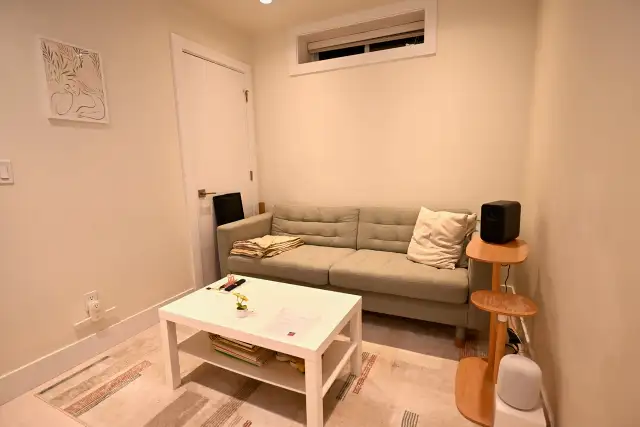 $1500/1BR Riley Park Basement Suite for Rent Starting Nov 1