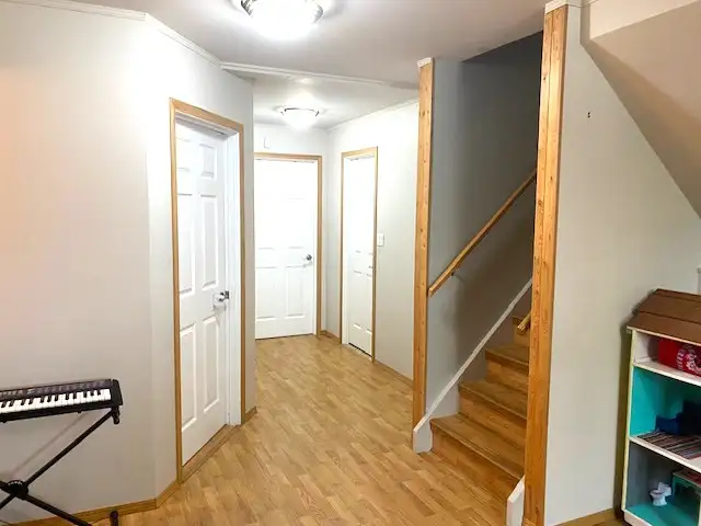House for Rent 3 bed 2 ba Fenced in yard Great school catchment in Long Term Rentals in Winnipeg - Image 18