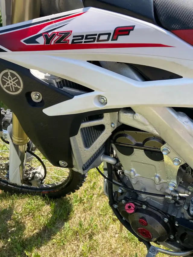 2012 YZ250F in Dirt Bikes & Motocross in Winnipeg - Image 5