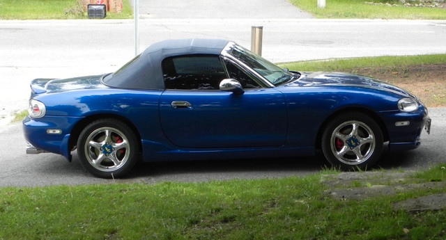 1999 Miata  MX5 10th Anniversary Edition in Cars & Trucks in Ottawa - Image 2
