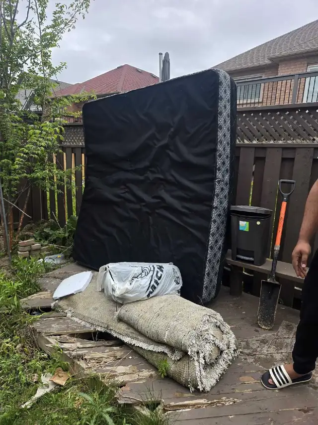 Junk Removal 62864742428035121
