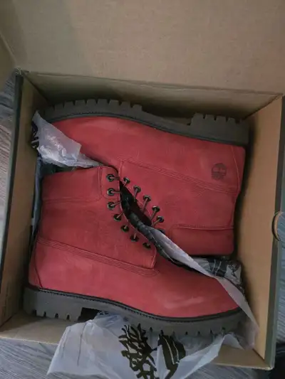 Timberland boots BNIB, View more