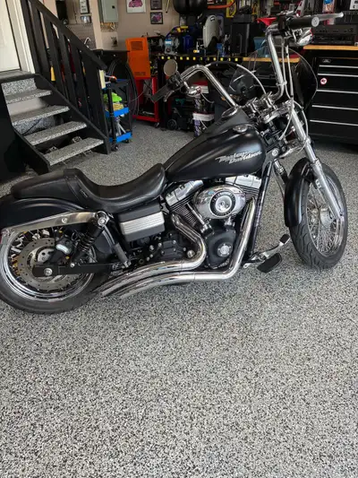 2007 Harley Davidson dyna street bob low klm 17400 le pera seat Vance and Hynes exhaust 12 inch apes...