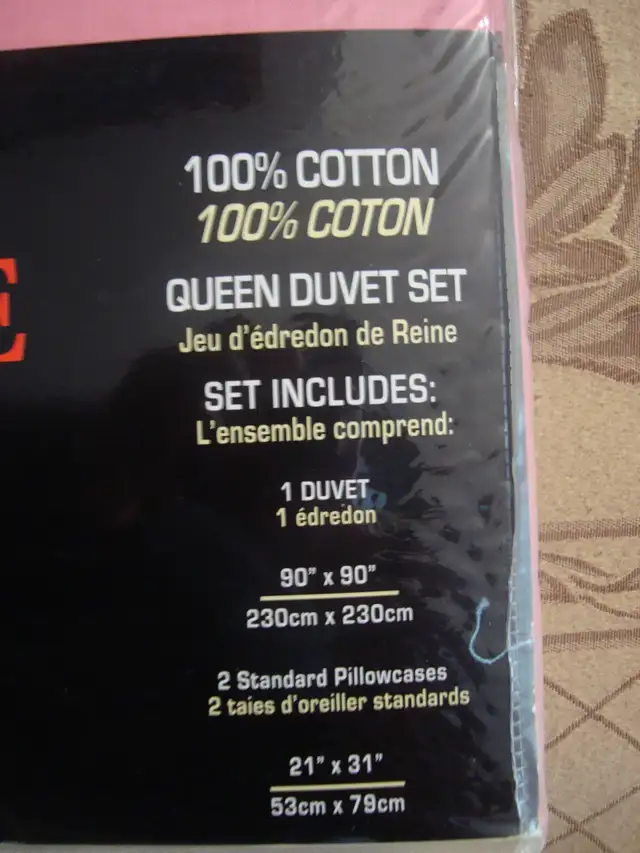 Queen Duvet set for sale in Bedding in City of Toronto - Image 3