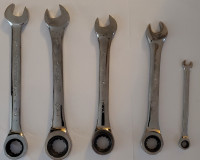 Assorted Ratcheting Combination Wrench