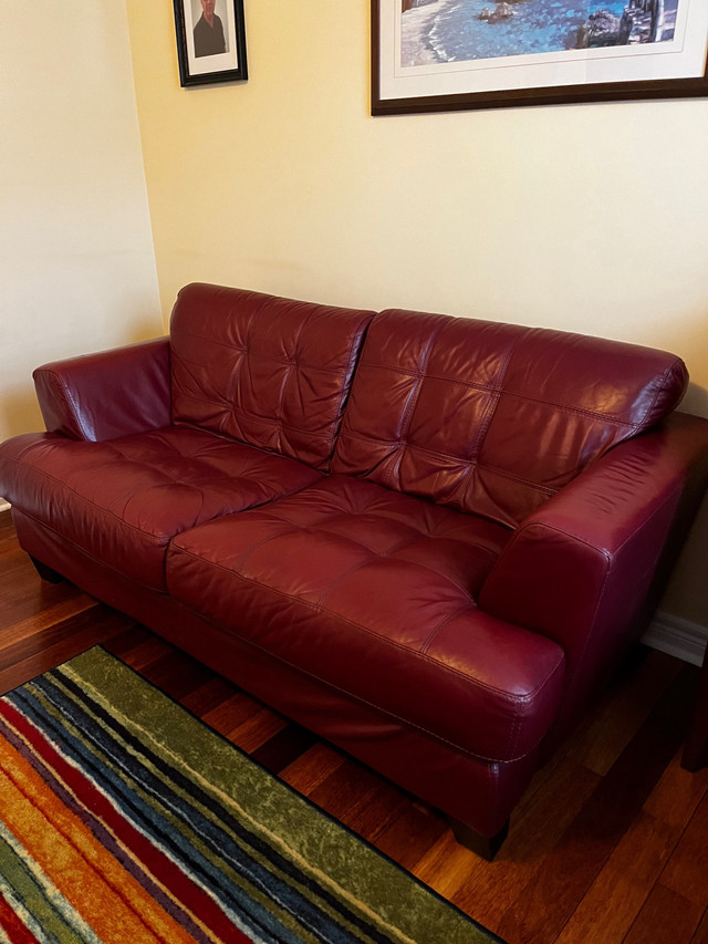 Red Genuine Leather Couches in Couches & Futons in Mississauga / Peel Region