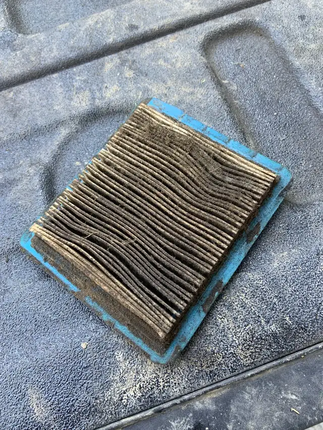 491588S mower air filter in Lawnmowers & Leaf Blowers in Oakville / Halton Region - Image 4