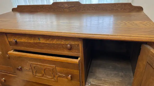 Antique Oak Sideboard in Hutches & Display Cabinets in Edmonton - Image 3