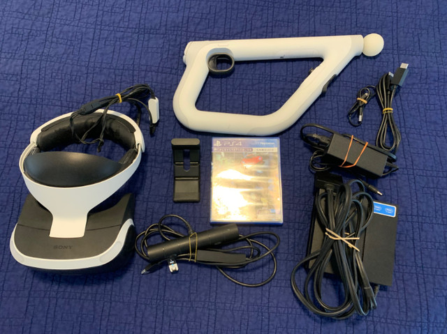 Playstation VR (with camera, PS5 adaptor, controllers) dans Sony PlayStation 4  à Ouest de l’Île