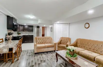 1)1400 plus 40% of utilities 2)NO PARKING available !!!! 2 bedroom apartment castlemore rd & Clarkwa...