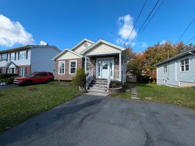 Single-Family Home for Rent | 10 White Dove Court Address: 10 White Dove Court Property Type: Single...