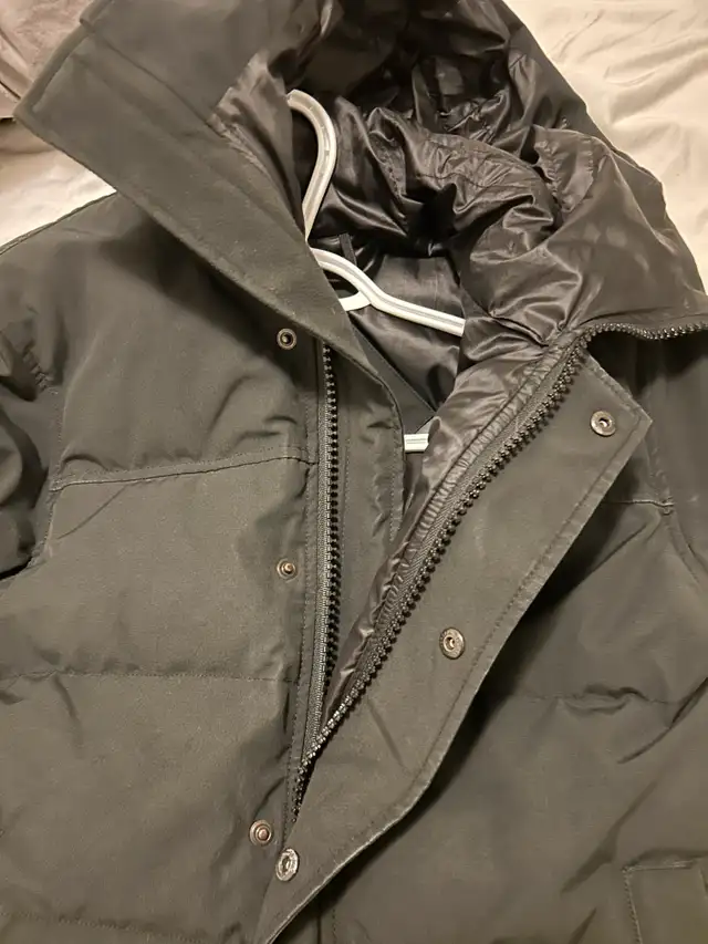 XS, Blk Logo, receipt, Canada Goose Men MacMillan Parka Like new in Men's in City of Toronto - Image 7