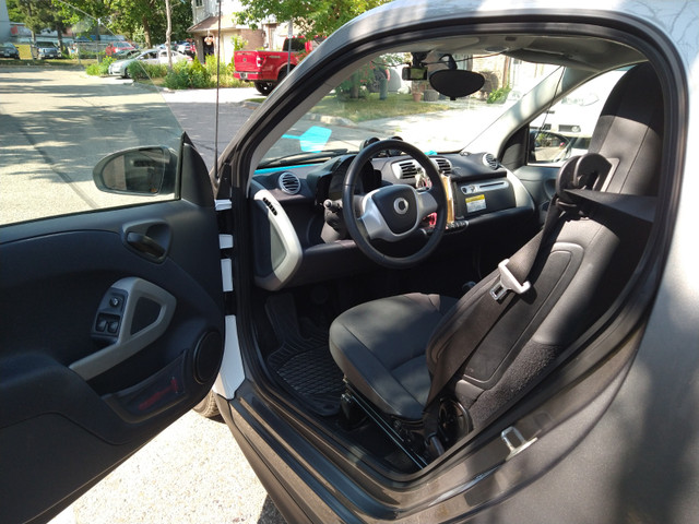 Smart Fortwo Pure 2015 - a bit less than 100,000km in Cars & Trucks in City of Toronto - Image 3
