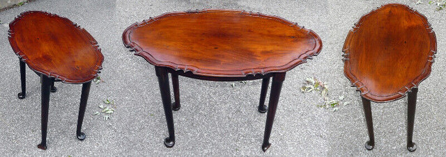 Antique Mahogany Pad-foot table in Dining Tables & Sets in Kingston - Image 2