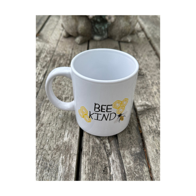 Royal Norfolk BEE KIND Mug Cup Coffee Tea White Black Yellow in Kitchen & Dining Wares in Winnipeg - Image 2
