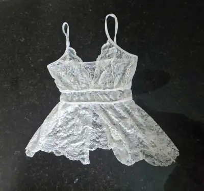 New White Lace Shirts XS-S, View more