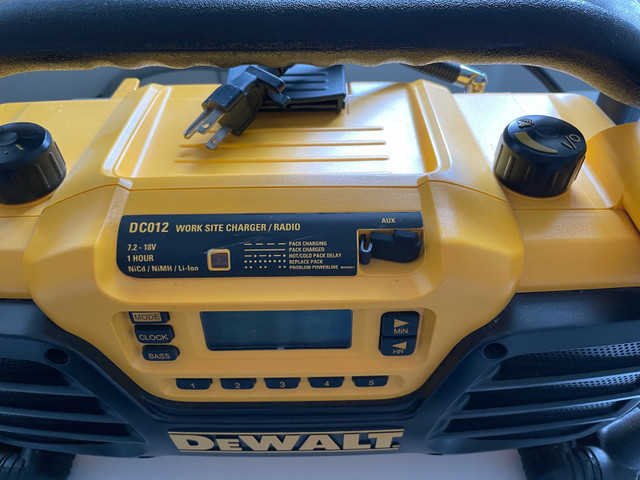 Dewalt workshop radio in Power Tools in Barrie