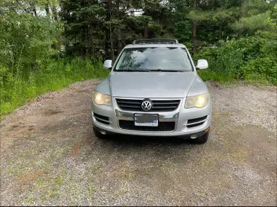 2008 Volkswagen Touareg for sale 3.6 V6 gas Selling as is. Runs and drives. Has a second set of tire...