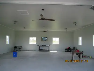 New workshop for rent. 2000 sqf, building size 36'x56'x12", insulated building, electricity availabl...
