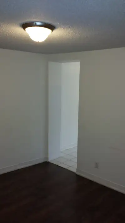 ***GREAT DEAL! BEAUTIFUL & BRIGHT 1 BEDROOM – JULY 1ST**