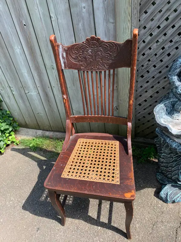 Selection of antique chairs in Chairs & Recliners in Stratford - Image 4