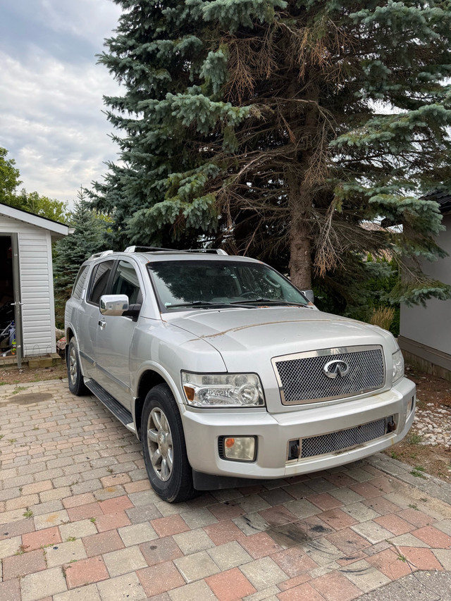 2006 Infinity QX56 for sale in Cars & Trucks in Hamilton