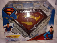 ACCESSOIRES DE DÉGUISEMENT DE SUPERMAN DC CAPE CHAINE ET INSIGNE