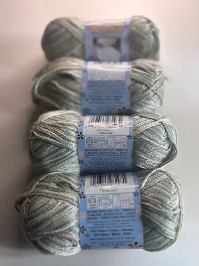 70% cotton 30% nylon Each ball is approximately 182 m or 200 yards Net weight per ball 50 g or 1.75...