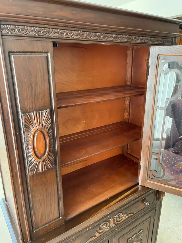 Solid Wood Display Cabinet in Hutches & Display Cabinets in Peterborough - Image 8