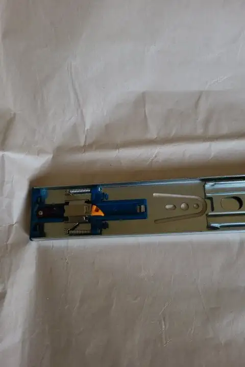 Rebound draw slide rail 18 inches in Other in City of Montréal - Image 5